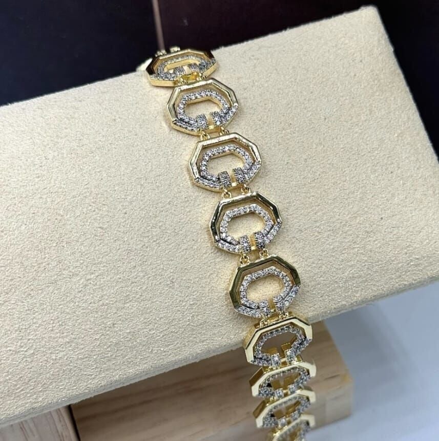 Taşlı VIP bileklik 14 K