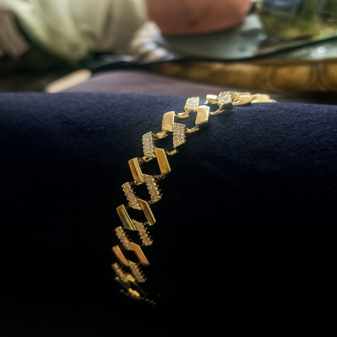 14 K Taşlı Vip Bileklik