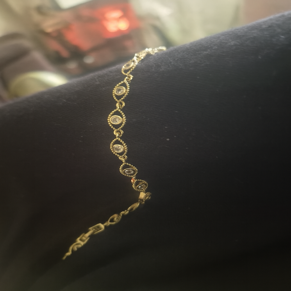 Vip 14 K Kristal Göz Bileklik