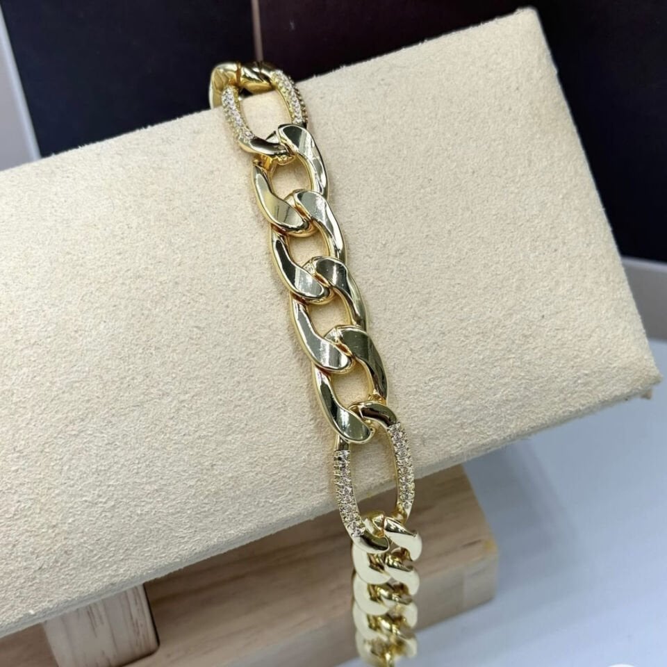 Vip Bileklik 14 K Taş Detaylı