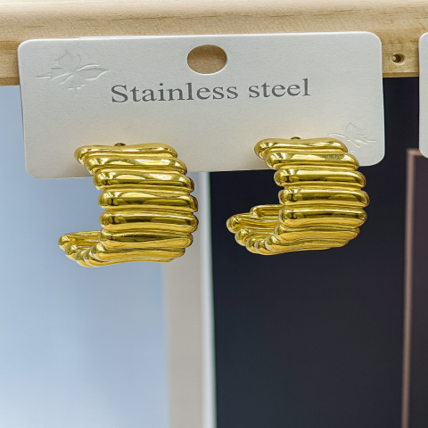 Kararmaz Çelik Küpe