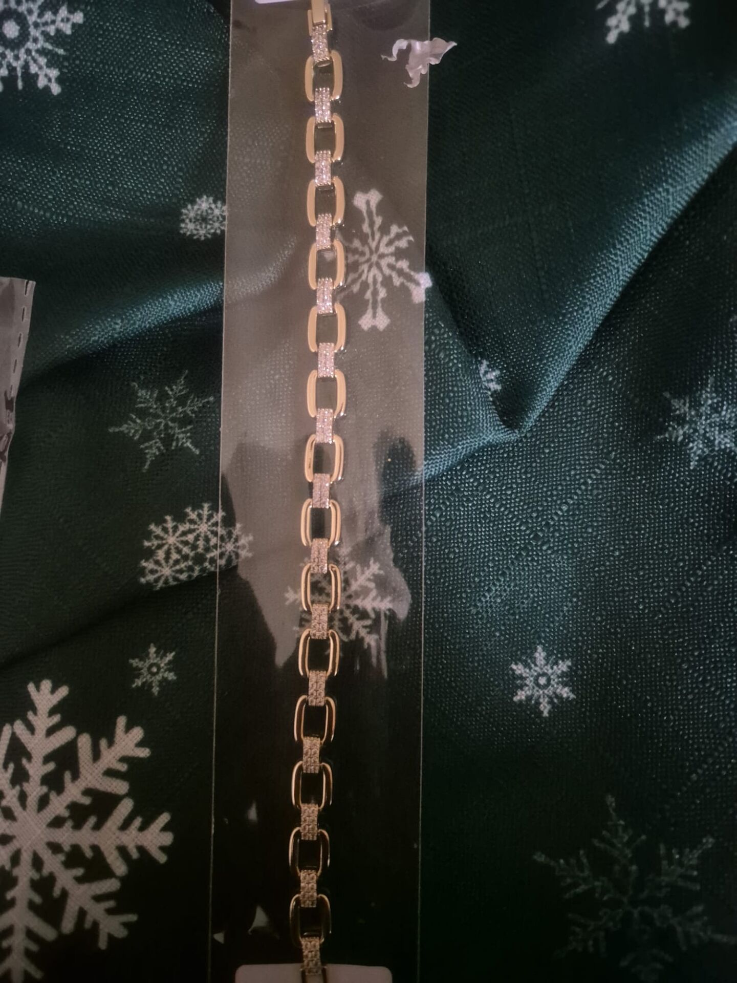 Xuping Kararmaz Çelik Zinciri Taşlı Bağlı Bileklik