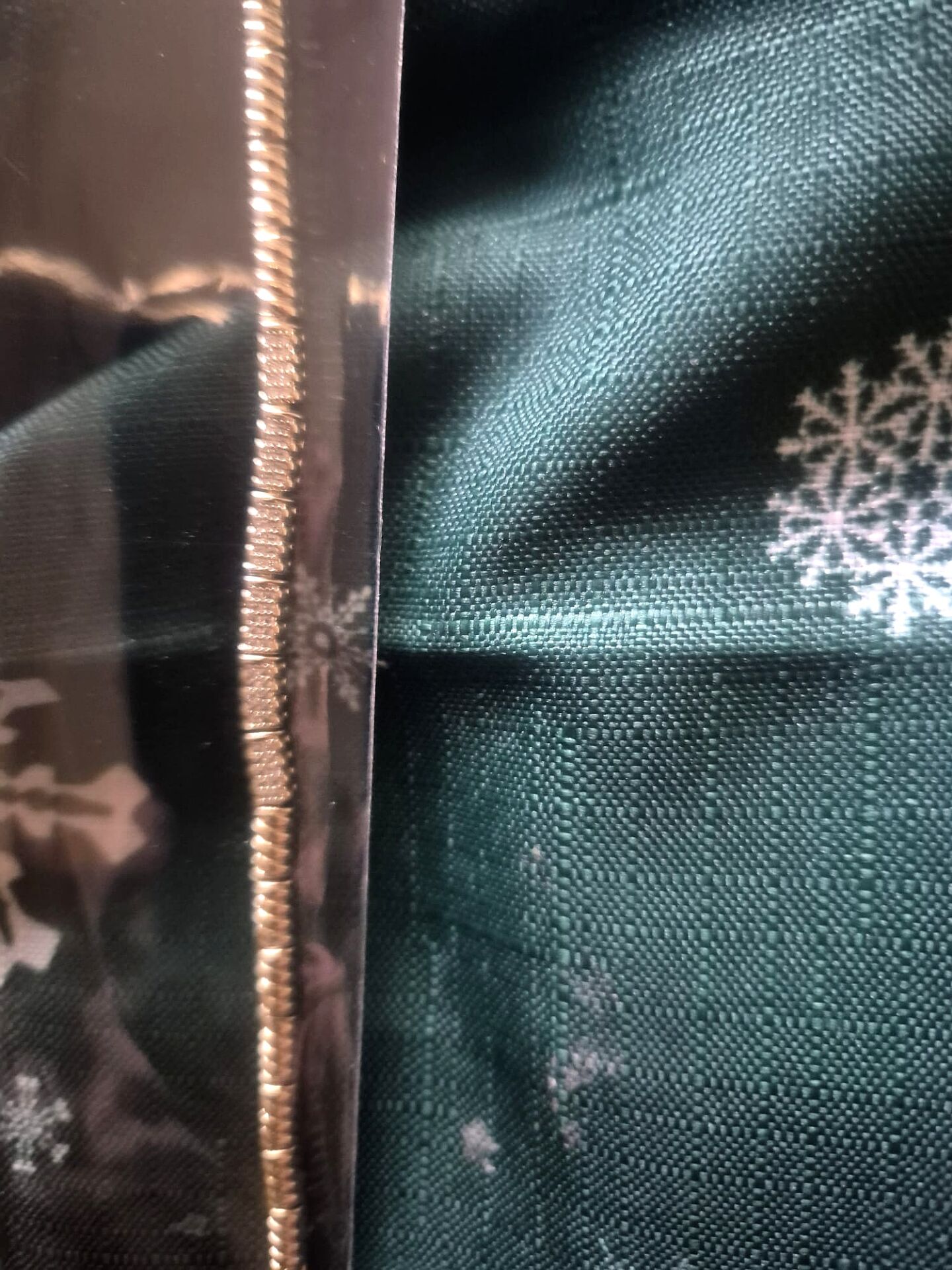 Xuping Ortası Tırtık Taşlı Beze Bileklik